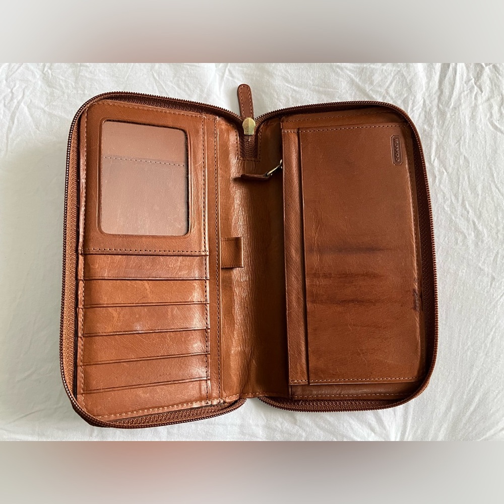 Coach Leather Wallet - Picture 2 of 5